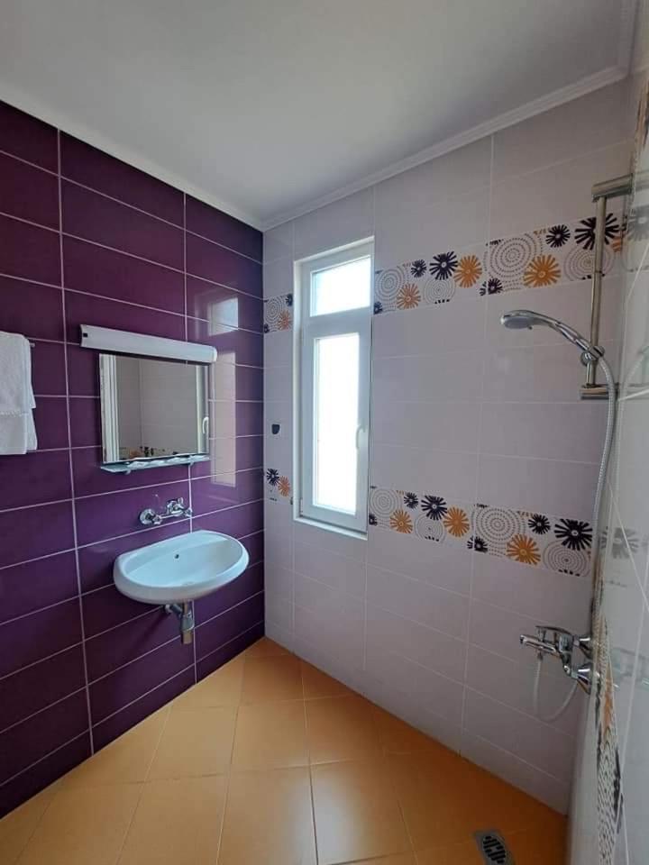 Family Hotel Selena Nesebar Exterior photo